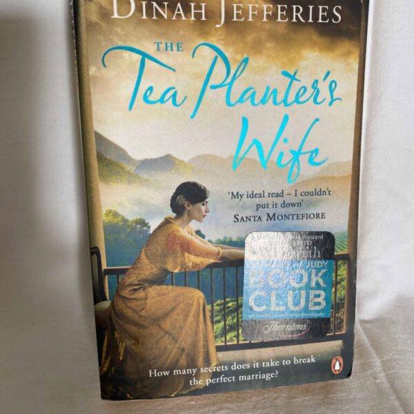 The Tea Planter's Wife by DINAH JEFFERIES